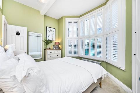 2 bedroom maisonette for sale, Fernlea Road, London SW12