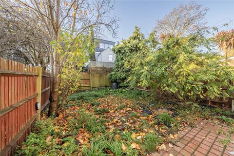 4 bedroom terraced house for sale, Cavendish Road, London SW12