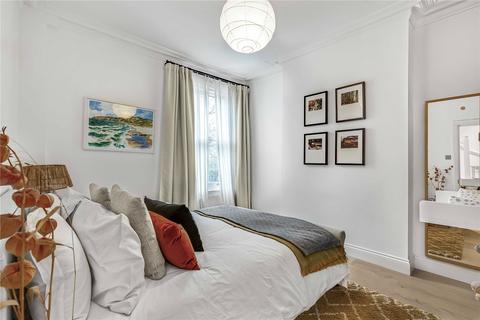 3 bedroom maisonette for sale, Fernlea Road, London SW12