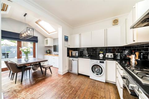 2 bedroom apartment for sale, Foxbourne Road, London SW17