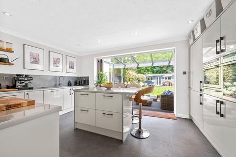 49 Byron Road, Addlestone, KT15 2SJ