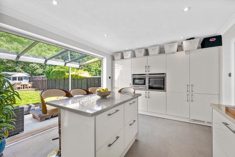 49 Byron Road, Addlestone, KT15 2SJ