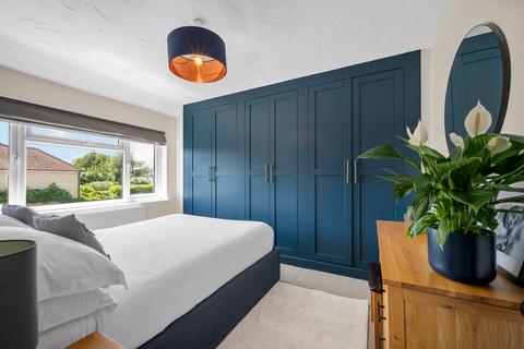 49 Byron Road, Addlestone, KT15 2SJ