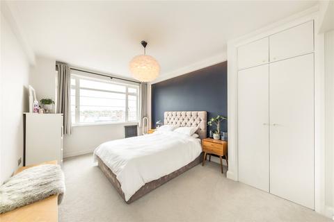 2 bedroom apartment for sale, Balham High Road, London SW17