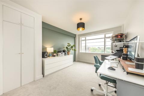 2 bedroom apartment for sale, Balham High Road, London SW17