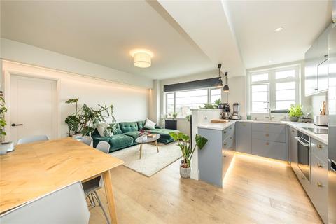 2 bedroom apartment for sale, Balham High Road, London SW17