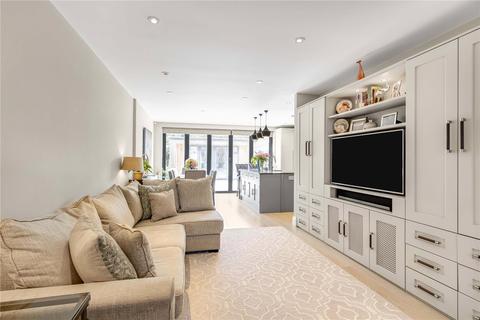 3 bedroom semi-detached house for sale, Barnes Avenue, London SW13