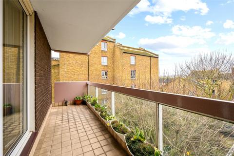 2 bedroom apartment for sale, Rosebank, Holyport Road SW6