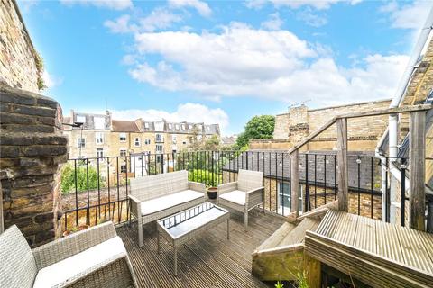 2 bedroom maisonette for sale, Chaldon Road, London SW6