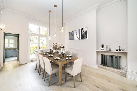 3 bedroom apartment for sale, Westwick Gardens, London W14