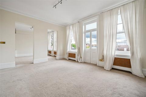 4 bedroom apartment to rent, Fitzjames Avenue, London W14