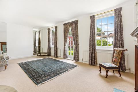 4 bedroom terraced house to rent, Barton Road, London W14