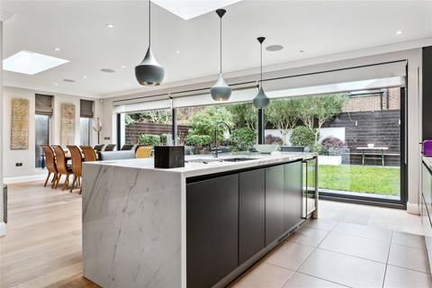 4 bedroom detached house to rent, London SW14