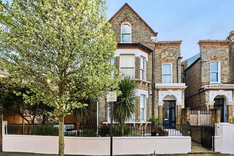 1 bedroom apartment for sale, St. Saviour's Road, London SW2