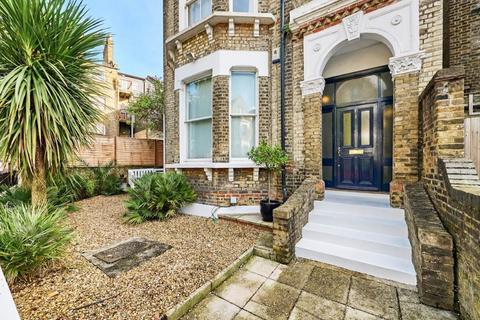 1 bedroom apartment for sale, St. Saviour's Road, London SW2