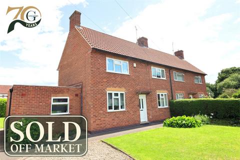 3 bedroom semi-detached house for sale, Micklebarrow Close, Southwell, Nottinghamshire, NG25