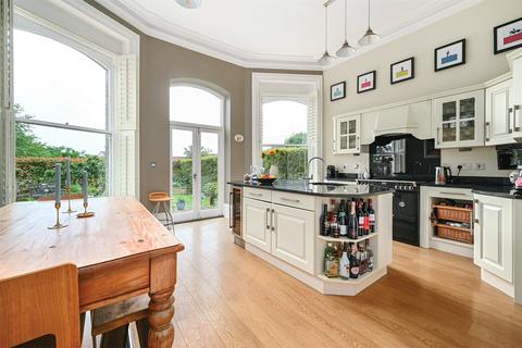 4 bedroom house for sale, Anscombe Woods Crescent, Haywards Heath