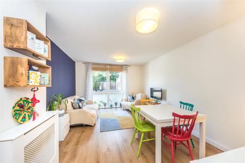 1 bedroom apartment for sale, Effra Parade, London SW2