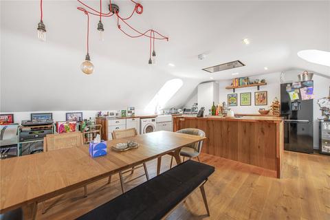 2 bedroom maisonette for sale, Barrington Road, London SW9