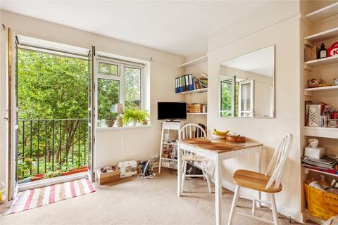 Studio for sale, Neilson-Terry Court, London SW9