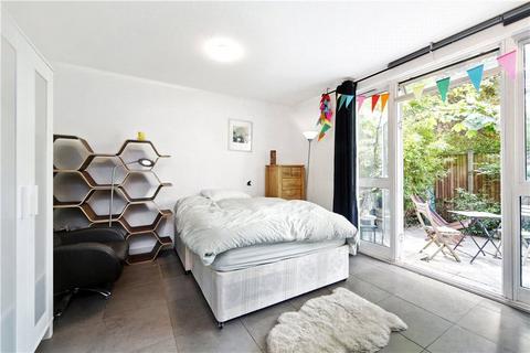 2 bedroom apartment for sale, Camden Street, London NW1