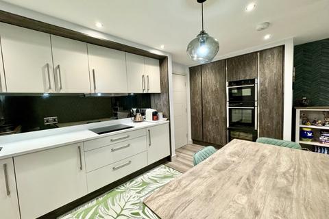 undefined, Madison Gardens, Near Hartshead, Liversedge, WF15