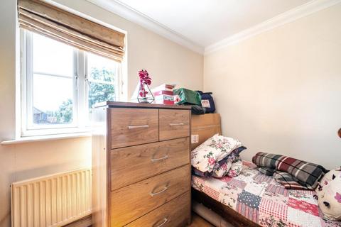 undefined, Camberley,  Surrey,  GU15