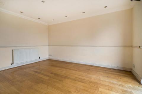 2 bedroom flat for sale, Camberley,  Surrey,  GU15
