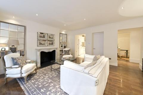 3 bedroom apartment for sale, Cadogan Square, London SW1X