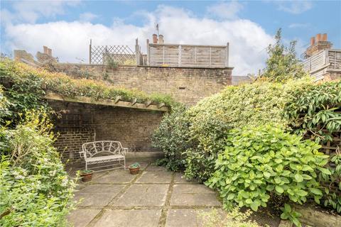 2 bedroom terraced house for sale, Gambetta Street, London SW8