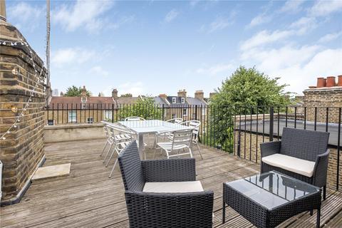 3 bedroom apartment to rent, Sandmere Road, London SW4