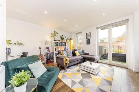 1 bedroom apartment for sale, Rosenburg Road, London W3