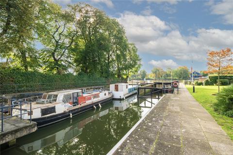 5 bedroom end of terrace house for sale, Chiswick Quay, London W4