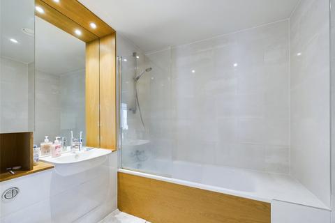 1 bedroom apartment for sale, Durham Wharf Drive, Brentford TW8