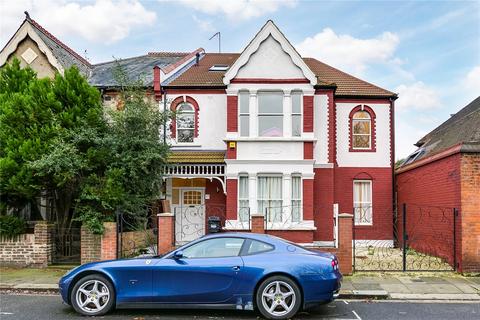 3 bedroom semi-detached house to rent, Sutton Lane South, London W4