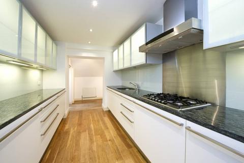 2 bedroom apartment to rent, Earls Court Square, London SW5