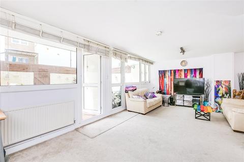 3 bedroom apartment to rent, Finborough Road, London SW10