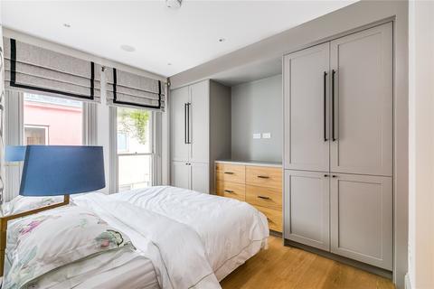 5 bedroom mews for sale, Old Manor Yard, London SW5