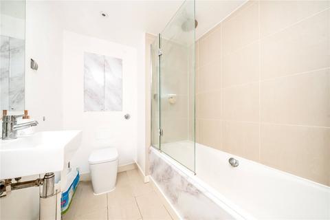 3 bedroom apartment to rent, Harwood Road, London SW6