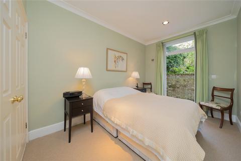 3 bedroom apartment for sale, St James's Gardens, London W11