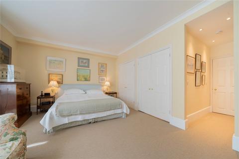 3 bedroom apartment for sale, St James's Gardens, London W11