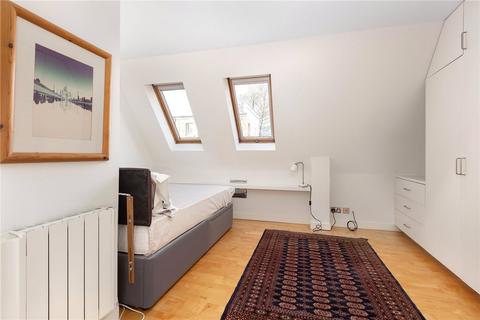 2 bedroom mews for sale, Royal Crescent Mews, London W11