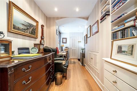 2 bedroom apartment for sale, Holland Park, London W11