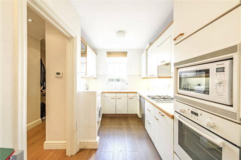 4 bedroom house for sale, Greens Court, Lansdowne Mews W11