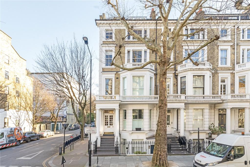 Marloes Road, London W8 3 bed apartment to rent - £4,498 pcm (£1,038 pw)