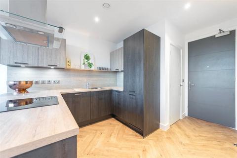 2 bedroom apartment to rent, Priory House, Birmingham B5
