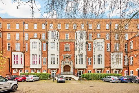 3 bedroom apartment for sale, Cormont Road, London SE5