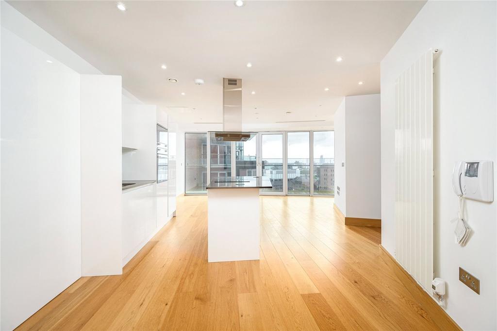 Arena Tower, London E14 1 bed apartment for sale - £490,000