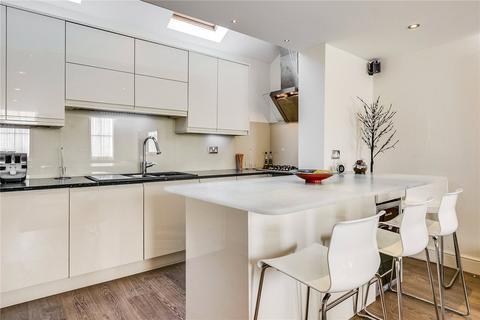 2 bedroom mews for sale, London NW6