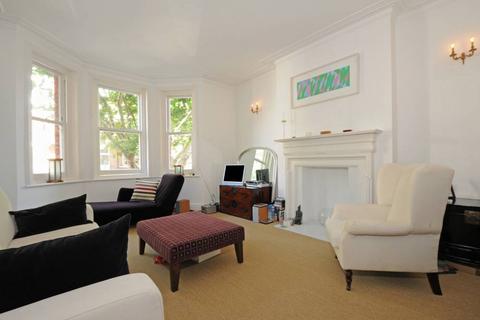 3 bedroom apartment to rent, Castellain Mansions, London W9